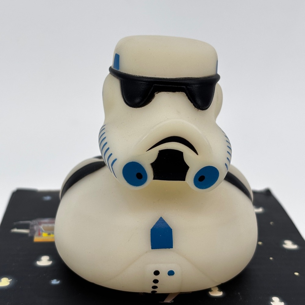 Locomocean‎ Pondtrooper Rubber Duck White Star Wars Stormtrooper LED NIB
